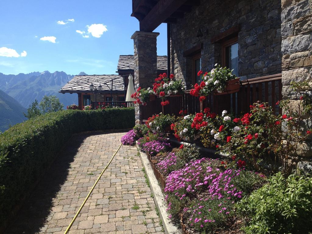 Les Combes Hotel La Salle Luaran gambar