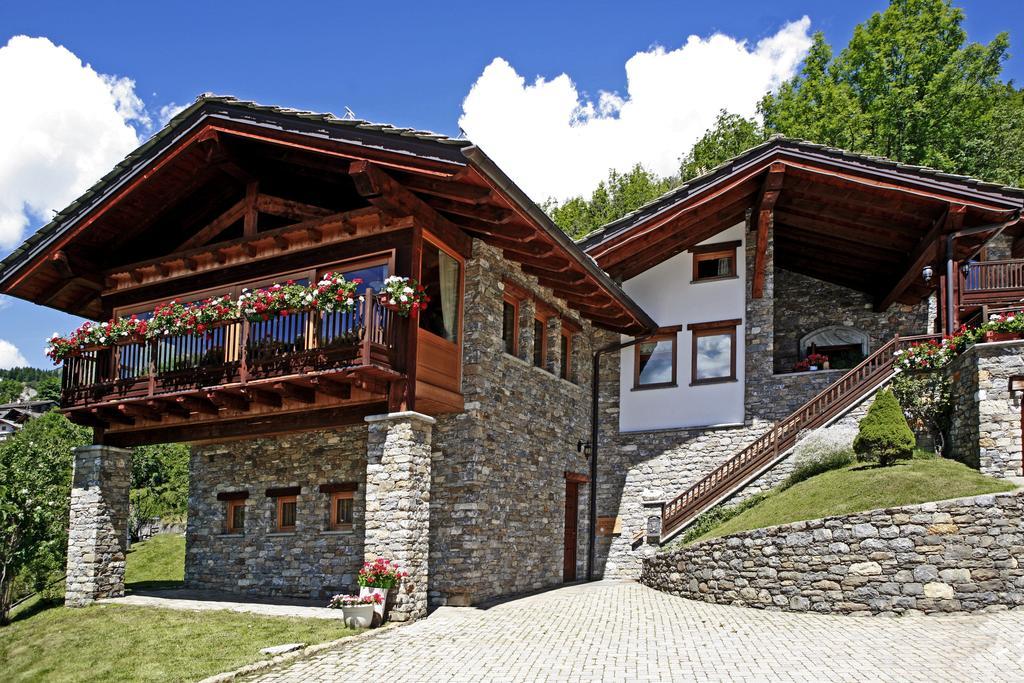 Les Combes Hotel La Salle Luaran gambar