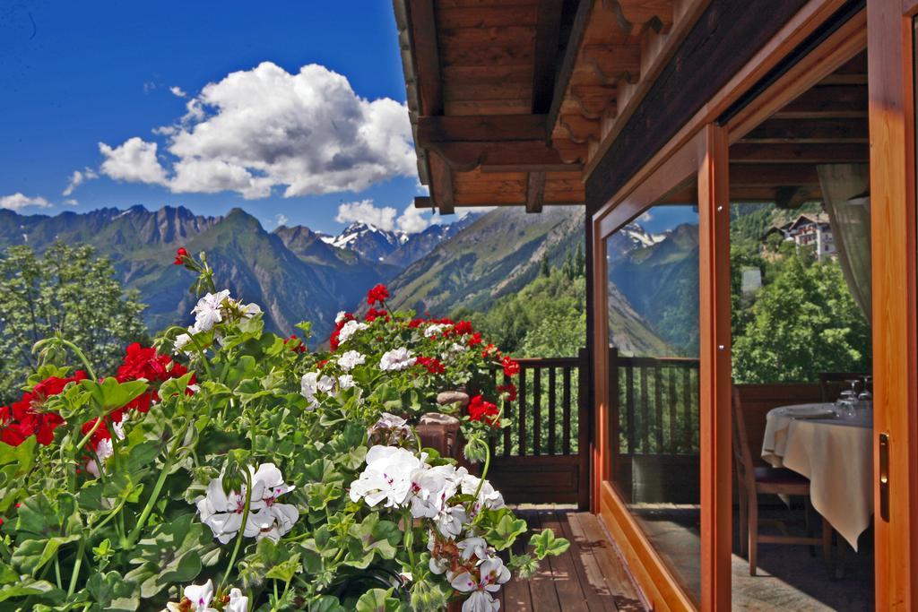 Les Combes Hotel La Salle Luaran gambar