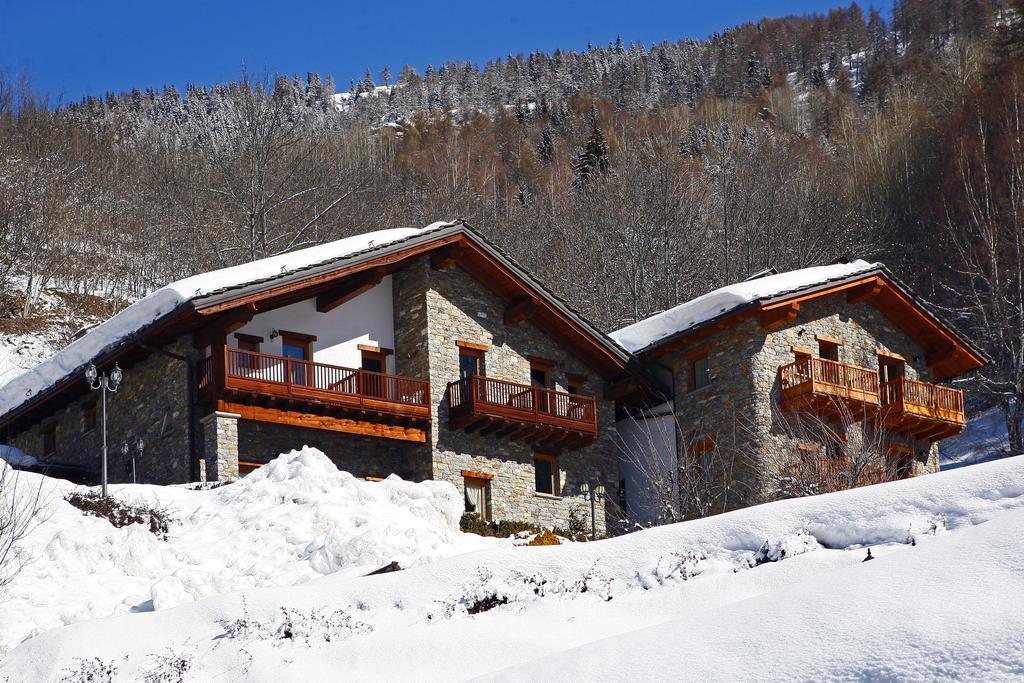 Les Combes Hotel La Salle Luaran gambar