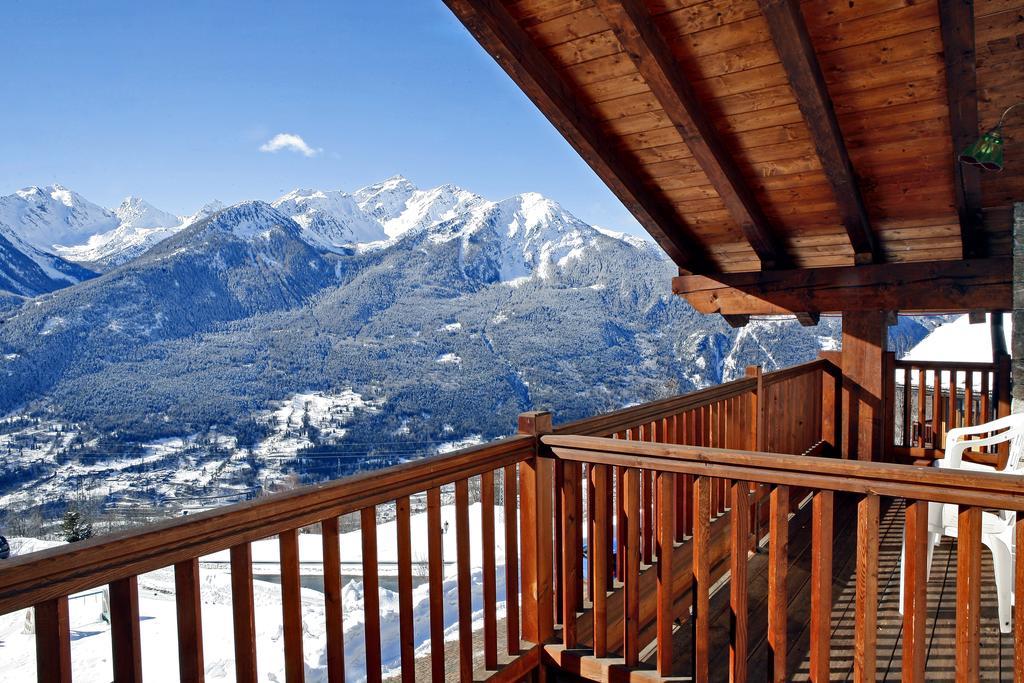 Les Combes Hotel La Salle Luaran gambar
