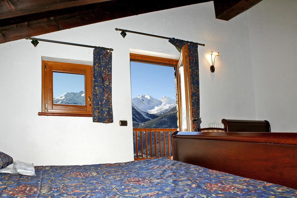 Les Combes Hotel La Salle Luaran gambar